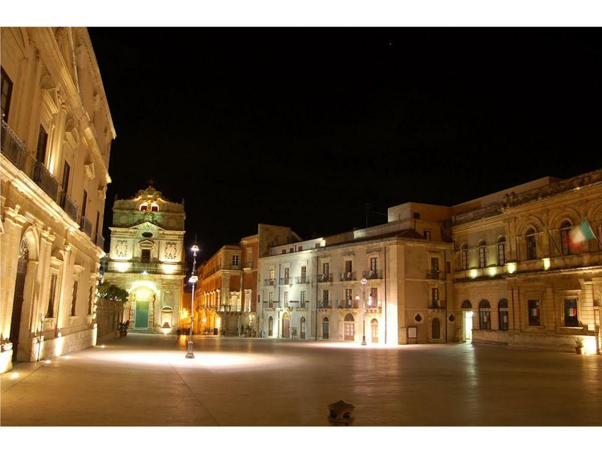 Casa Vacanze Via Roma 148 Villa Syracuse Bagian luar foto